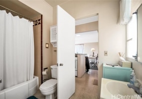 766 Ocean View Drive,Honolulu,Hawaii,96816,4 Bedrooms Bedrooms,5 BathroomsBathrooms,Single family,Ocean View,16521086