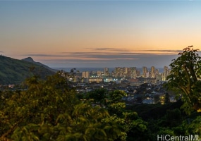 3125 Huelani Place,Honolulu,Hawaii,96822,5 Bedrooms Bedrooms,3 BathroomsBathrooms,Single family,Huelani,17758991