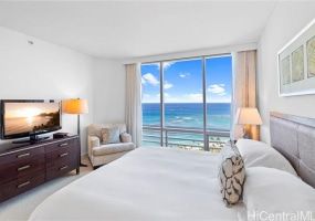 223 Saratoga Road,Honolulu,Hawaii,96815,2 Bedrooms Bedrooms,3 BathroomsBathrooms,Condo/Townhouse,Saratoga,34,17816527