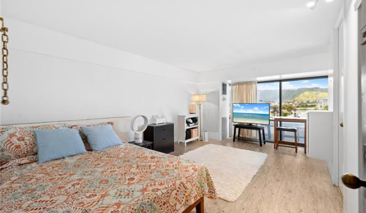 1750 Kalakaua Avenue,Honolulu,Hawaii,96826,1 BathroomBathrooms,Condo/Townhouse,Kalakaua,6,18150599