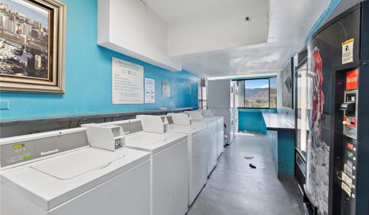 1750 Kalakaua Avenue,Honolulu,Hawaii,96826,1 BathroomBathrooms,Condo/Townhouse,Kalakaua,6,18150599