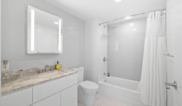 987 Queen Street,Honolulu,Hawaii,96814,2 Bedrooms Bedrooms,2 BathroomsBathrooms,Condo/Townhouse,Queen,19,18155568