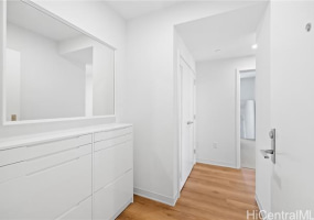 987 Queen Street,Honolulu,Hawaii,96814,2 Bedrooms Bedrooms,2 BathroomsBathrooms,Condo/Townhouse,Queen,19,18155568