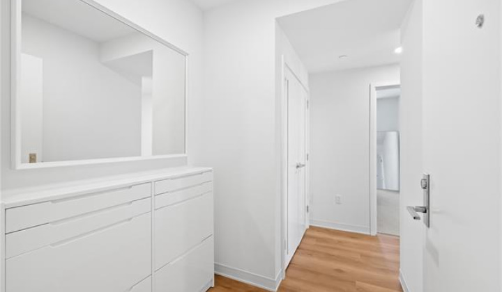 987 Queen Street,Honolulu,Hawaii,96814,2 Bedrooms Bedrooms,2 BathroomsBathrooms,Condo/Townhouse,Queen,19,18155568