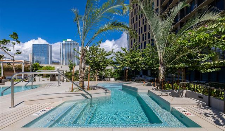 987 Queen Street,Honolulu,Hawaii,96814,2 Bedrooms Bedrooms,2 BathroomsBathrooms,Condo/Townhouse,Queen,19,18155568
