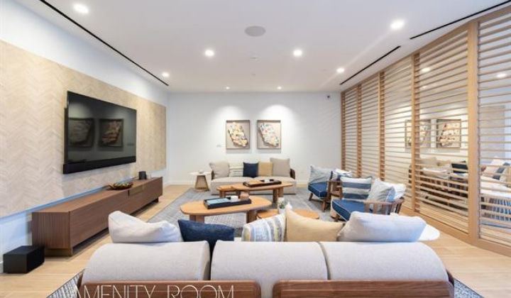 987 Queen Street,Honolulu,Hawaii,96814,2 Bedrooms Bedrooms,2 BathroomsBathrooms,Condo/Townhouse,Queen,19,18155568