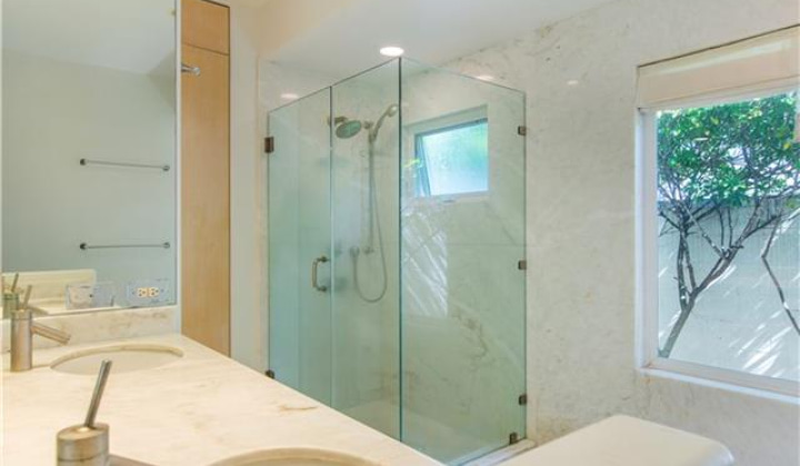 202 Wailupe Circle,Honolulu,Hawaii,96821,3 Bedrooms Bedrooms,3 BathroomsBathrooms,Single family,Wailupe,12444646