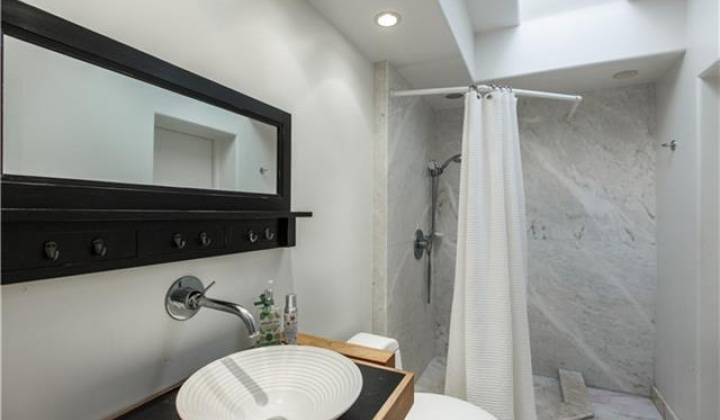 202 Wailupe Circle,Honolulu,Hawaii,96821,3 Bedrooms Bedrooms,3 BathroomsBathrooms,Single family,Wailupe,12444646