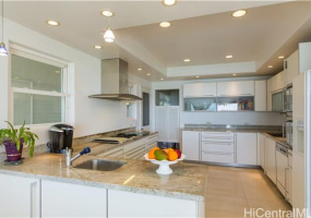 202 Wailupe Circle,Honolulu,Hawaii,96821,3 Bedrooms Bedrooms,3 BathroomsBathrooms,Single family,Wailupe,12444646