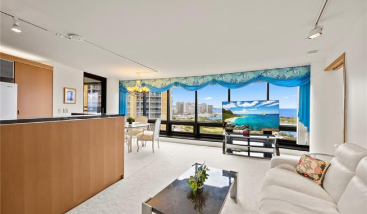 1330 Ala Moana Boulevard,Honolulu,Hawaii,96814,2 ベッドルーム ベッドルーム,2 バスルームバスルーム,コンド / タウンハウス,Ala Moana,22,19491650