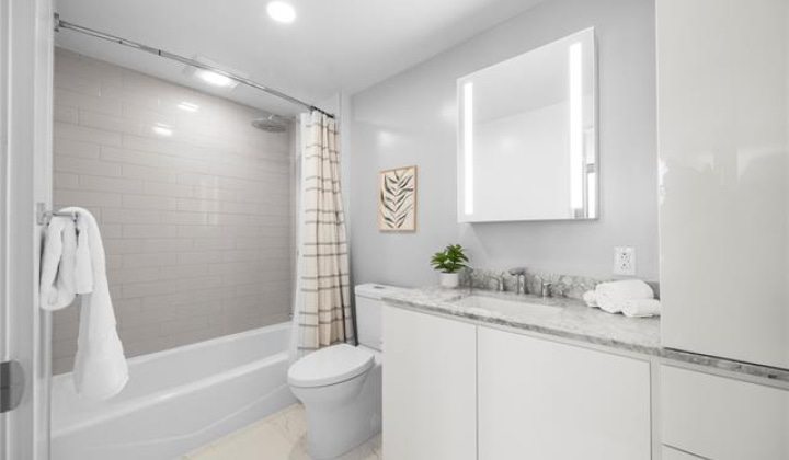 987 Queen Street,Honolulu,Hawaii,96814,2 Bedrooms Bedrooms,2 BathroomsBathrooms,Condo/Townhouse,Queen,14,19555873
