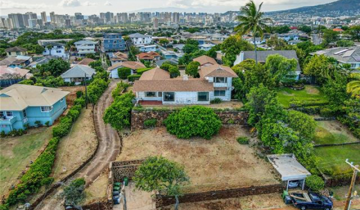 766 Ocean View Drive,Honolulu,Hawaii,96816,4 Bedrooms Bedrooms,5 BathroomsBathrooms,Single family,Ocean View,16521086