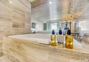 383 Kalaimoku Street,Honolulu,Hawaii,96815,1 BathroomBathrooms,Condo/Townhouse,Kalaimoku,20,16957062