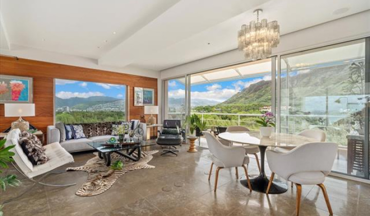 2979 Kalakaua Avenue,Honolulu,Hawaii,96815,2 Bedrooms Bedrooms,2 BathroomsBathrooms,Condo/Townhouse,Kalakaua,9,17218550