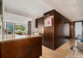 2979 Kalakaua Avenue,Honolulu,Hawaii,96815,2 Bedrooms Bedrooms,2 BathroomsBathrooms,Condo/Townhouse,Kalakaua,9,17218550