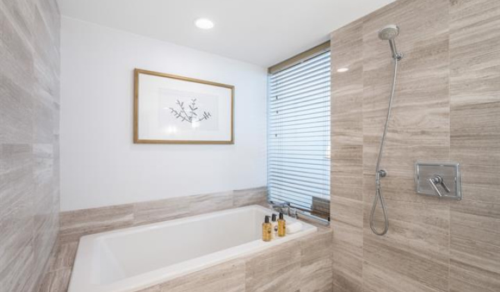 383 Kalaimoku Street,Honolulu,Hawaii,96815,2 Bedrooms Bedrooms,2 BathroomsBathrooms,Condo/Townhouse,Kalaimoku,12,17294716