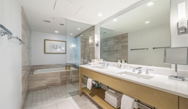 383 Kalaimoku Street,Honolulu,Hawaii,96815,2 Bedrooms Bedrooms,2 BathroomsBathrooms,Condo/Townhouse,Kalaimoku,12,17294716