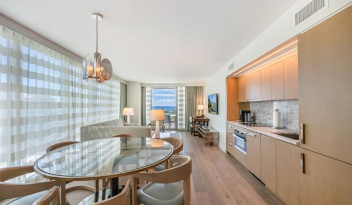 383 Kalaimoku Street,Honolulu,Hawaii,96815,2 Bedrooms Bedrooms,2 BathroomsBathrooms,Condo/Townhouse,Kalaimoku,12,17294716