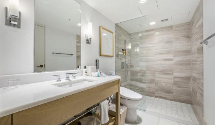 383 Kalaimoku Street,Honolulu,Hawaii,96815,2 Bedrooms Bedrooms,2 BathroomsBathrooms,Condo/Townhouse,Kalaimoku,12,17294716