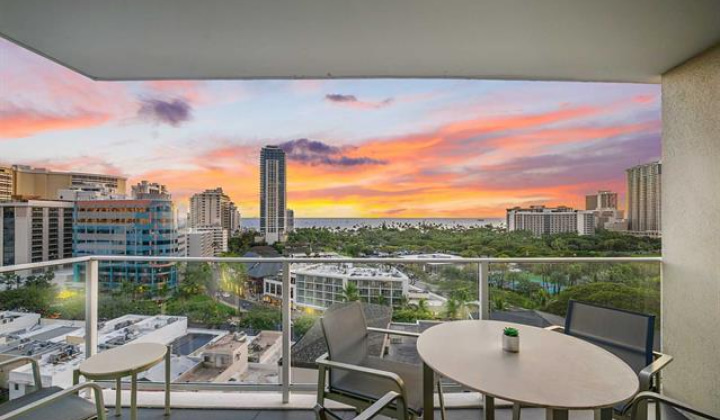 383 Kalaimoku Street,Honolulu,Hawaii,96815,2 Bedrooms Bedrooms,2 BathroomsBathrooms,Condo/Townhouse,Kalaimoku,12,17294716
