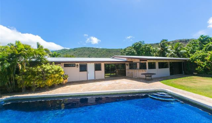 444 Halemaumau Street,Honolulu,Hawaii,96821,3 Bedrooms Bedrooms,3 BathroomsBathrooms,Single family,Halemaumau,17381170