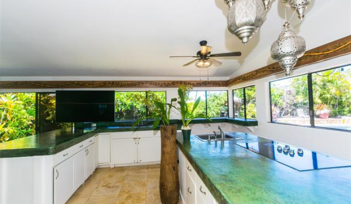 444 Halemaumau Street,Honolulu,Hawaii,96821,3 Bedrooms Bedrooms,3 BathroomsBathrooms,Single family,Halemaumau,17381170