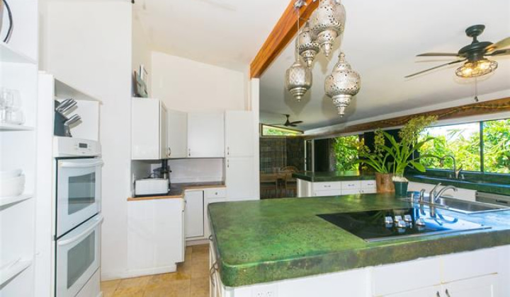 444 Halemaumau Street,Honolulu,Hawaii,96821,3 Bedrooms Bedrooms,3 BathroomsBathrooms,Single family,Halemaumau,17381170