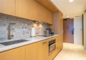 383 Kalaimoku Street,Honolulu,Hawaii,96815,1 Bedroom Bedrooms,1 BathroomBathrooms,Condo/Townhouse,Kalaimoku,14,17706180