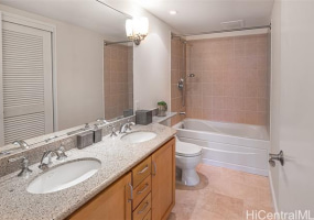 421 Olohana Street,Honolulu,Hawaii,96815,2 Bedrooms Bedrooms,2 BathroomsBathrooms,Condo/Townhouse,Olohana,6,17448967