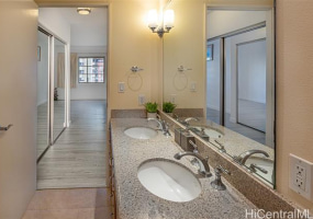 421 Olohana Street,Honolulu,Hawaii,96815,2 Bedrooms Bedrooms,2 BathroomsBathrooms,Condo/Townhouse,Olohana,6,17448967
