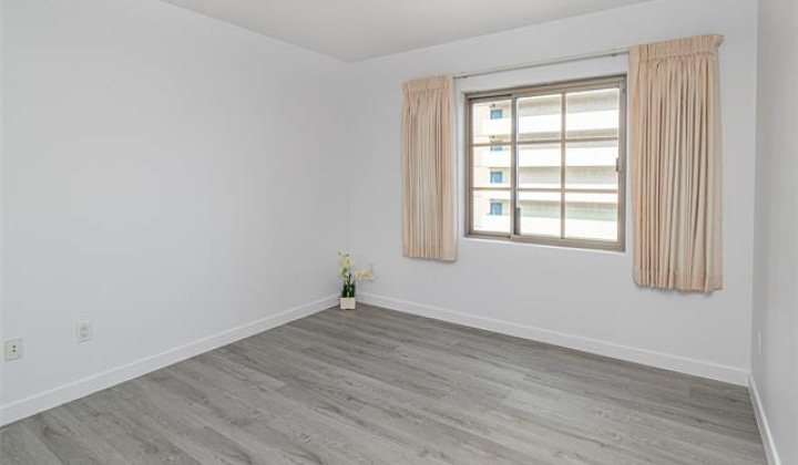 421 Olohana Street,Honolulu,Hawaii,96815,2 Bedrooms Bedrooms,2 BathroomsBathrooms,Condo/Townhouse,Olohana,6,17448967