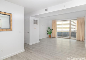 421 Olohana Street,Honolulu,Hawaii,96815,2 Bedrooms Bedrooms,2 BathroomsBathrooms,Condo/Townhouse,Olohana,6,17448967