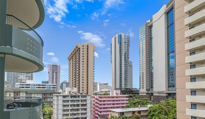 421 Olohana Street,Honolulu,Hawaii,96815,2 Bedrooms Bedrooms,2 BathroomsBathrooms,Condo/Townhouse,Olohana,6,17448967