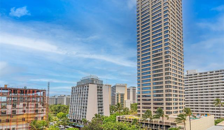 421 Olohana Street,Honolulu,Hawaii,96815,2 Bedrooms Bedrooms,2 BathroomsBathrooms,Condo/Townhouse,Olohana,6,17448967