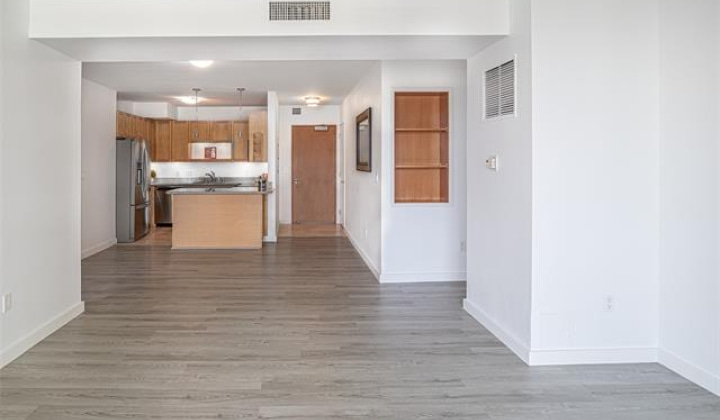 421 Olohana Street,Honolulu,Hawaii,96815,2 Bedrooms Bedrooms,2 BathroomsBathrooms,Condo/Townhouse,Olohana,6,17448967