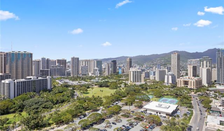 223 Saratoga Road,Honolulu,Hawaii,96815,3 ベッドルーム ベッドルーム,2 バスルームバスルーム,コンド / タウンハウス,Saratoga,27,18346312