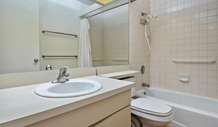 7007 Hawaii Kai Drive,Honolulu,Hawaii,96825,2 Bedrooms Bedrooms,2 BathroomsBathrooms,Condo/Townhouse,Hawaii Kai,2,18470306
