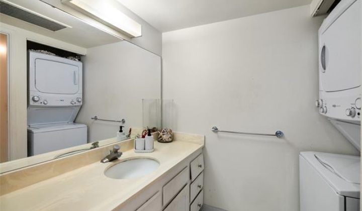 2240 Kuhio Avenue,Honolulu,Hawaii,96815,3 ベッドルーム ベッドルーム,3 バスルームバスルーム,コンド / タウンハウス,Kuhio,38,18475658