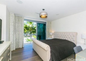 1118 Ala Moana Boulevard,Honolulu,Hawaii,96814,4 Bedrooms Bedrooms,3 BathroomsBathrooms,Condo/Townhouse,Ala Moana,1,17055451