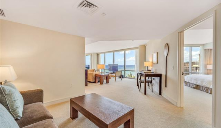 1341 Kapiolani Boulevard,Honolulu,Hawaii,96814,2 Bedrooms Bedrooms,2 BathroomsBathrooms,Condo/Townhouse,Kapiolani,16,17057402