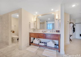 223 Saratoga Road,Honolulu,Hawaii,96815,2 Bedrooms Bedrooms,2 BathroomsBathrooms,Condo/Townhouse,Saratoga,20,17585611