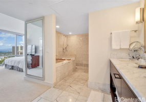 223 Saratoga Road,Honolulu,Hawaii,96815,2 Bedrooms Bedrooms,2 BathroomsBathrooms,Condo/Townhouse,Saratoga,20,17585611