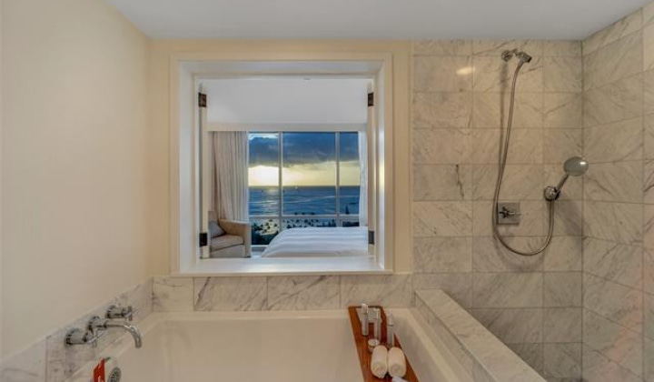 223 Saratoga Road,Honolulu,Hawaii,96815,2 Bedrooms Bedrooms,2 BathroomsBathrooms,Condo/Townhouse,Saratoga,20,17585611