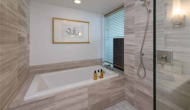 383 Kalaimoku Street,Honolulu,Hawaii,96815,2 Bedrooms Bedrooms,2 BathroomsBathrooms,Condo/Townhouse,Kalaimoku,11,17590362