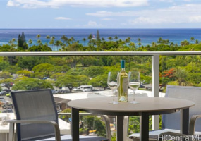 383 Kalaimoku Street,Honolulu,Hawaii,96815,2 Bedrooms Bedrooms,2 BathroomsBathrooms,Condo/Townhouse,Kalaimoku,11,17590362