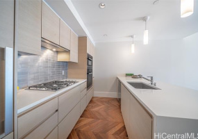 1108 Auahi Street,Honolulu,Hawaii,96814,1 Bedroom Bedrooms,1 BathroomBathrooms,Condo/Townhouse,Auahi,19,17627306