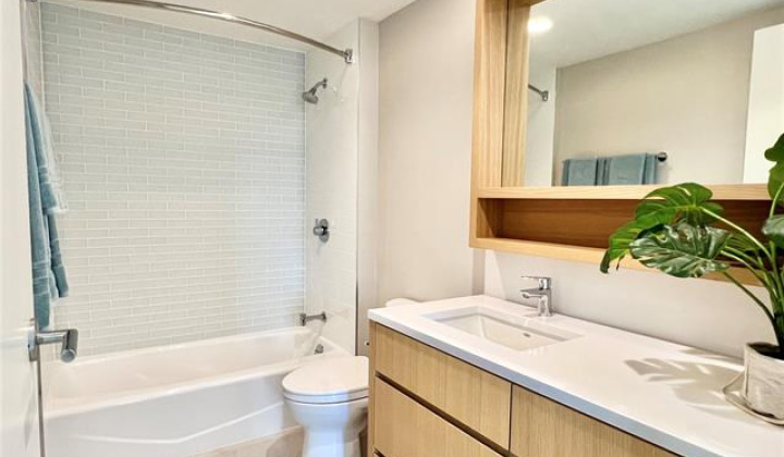 1388 Kapiolani Boulevard,Honolulu,Hawaii,96814,2 Bedrooms Bedrooms,2 BathroomsBathrooms,Condo/Townhouse,Kapiolani,15,17640756