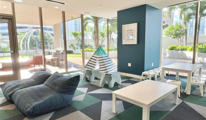 1388 Kapiolani Boulevard,Honolulu,Hawaii,96814,2 Bedrooms Bedrooms,2 BathroomsBathrooms,Condo/Townhouse,Kapiolani,15,17640756