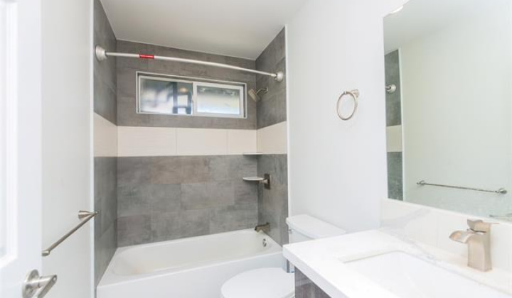 833 10th Avenue,Honolulu,Hawaii,96816,8 Bedrooms Bedrooms,4 BathroomsBathrooms,Single family,10th,17939703
