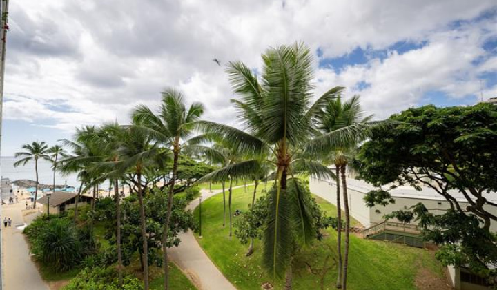 2161 Kalia Road,Honolulu,Hawaii,96815,1 BathroomBathrooms,Condo/Townhouse,Kalia,4,17663838
